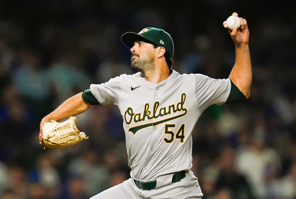 Colorado Rockies signed a left-handed reliever Scott Alexander to a year contract